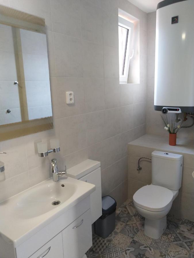 Alisa Apartments Kostomlaty nad Labem Εξωτερικό φωτογραφία