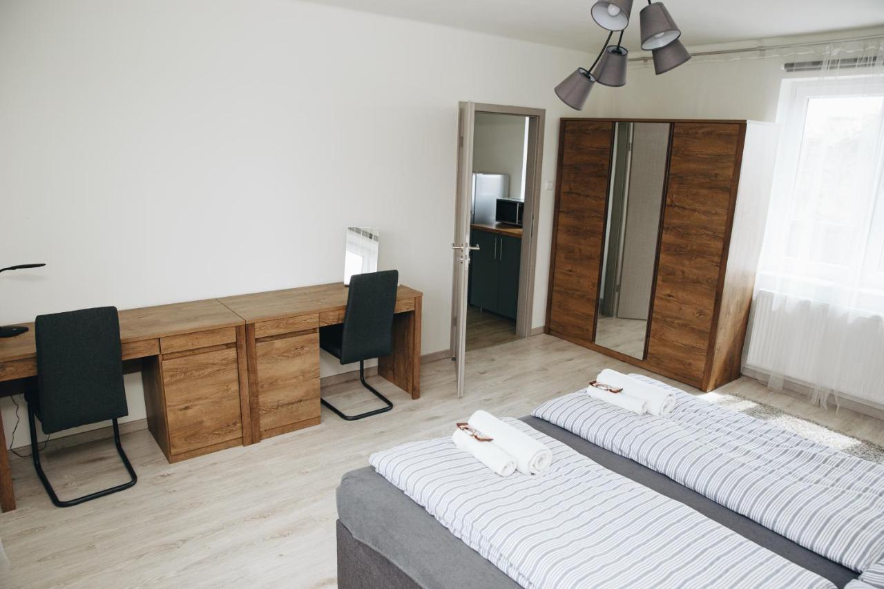 Alisa Apartments Kostomlaty nad Labem Εξωτερικό φωτογραφία